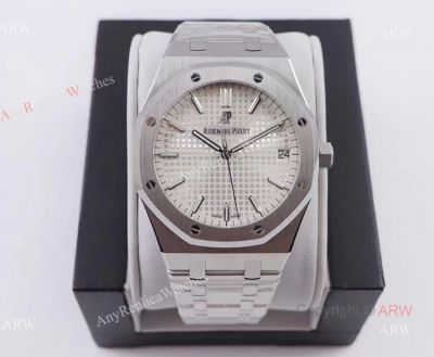 OM Factory Swiss Knockoff Audemars Piguet Royal Oak Silver Dial Mens Watch